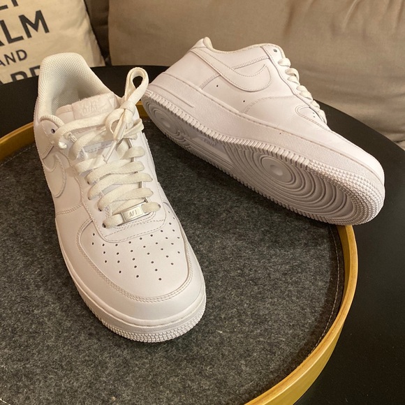 Nike Shoes - Nike Air Force 1